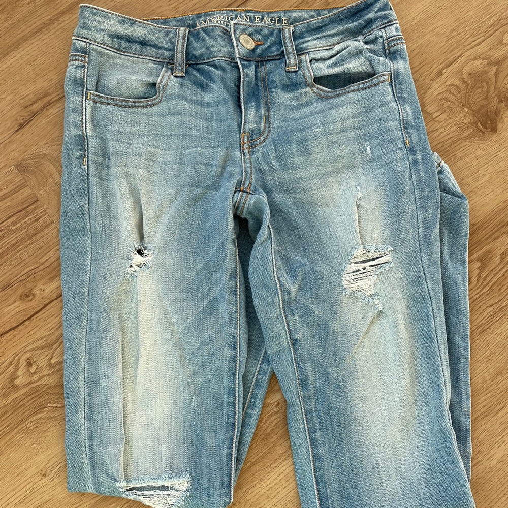 American eagle distressed jeggings